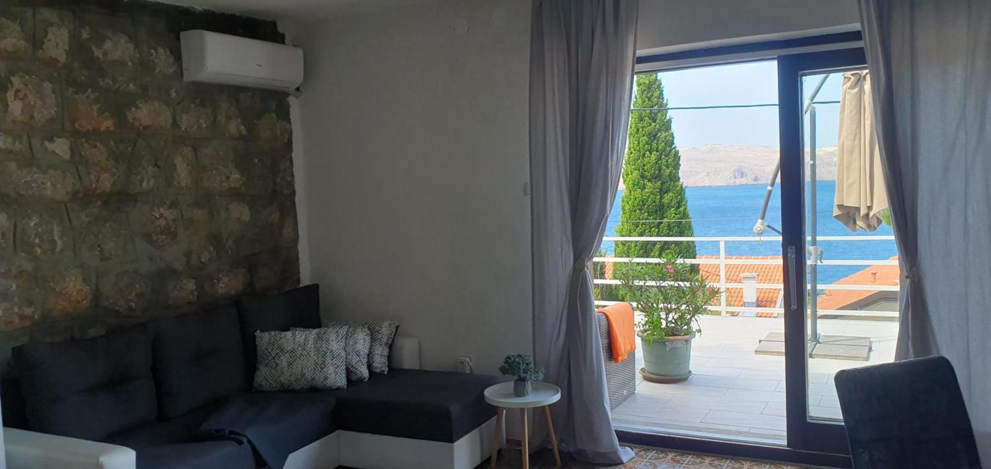 Apartmani Sara Marija Karlobag Habitación foto